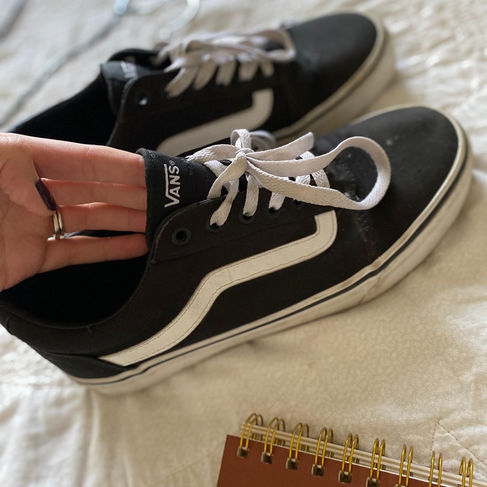 Vans Old School Black Canvas. 9.5